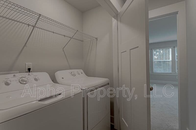 Moore Townhome: 1326 Maplesmith Way