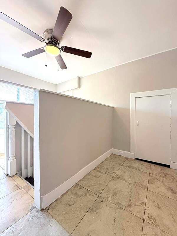 St. Petersburg House: 975 13th Avenue South