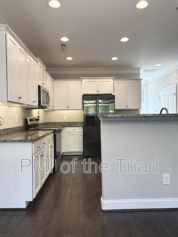 Walkertown Townhome: 2953 York Place Dr