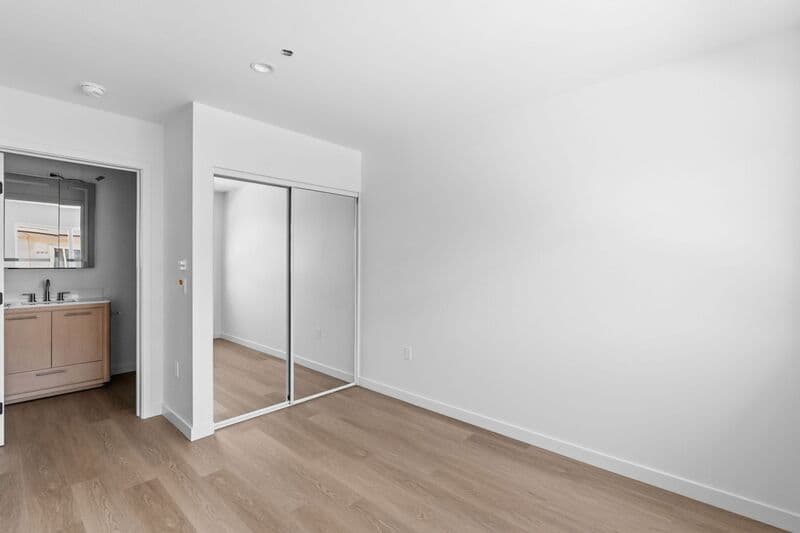 San Diego Condo: 6644 Valjean Ct.