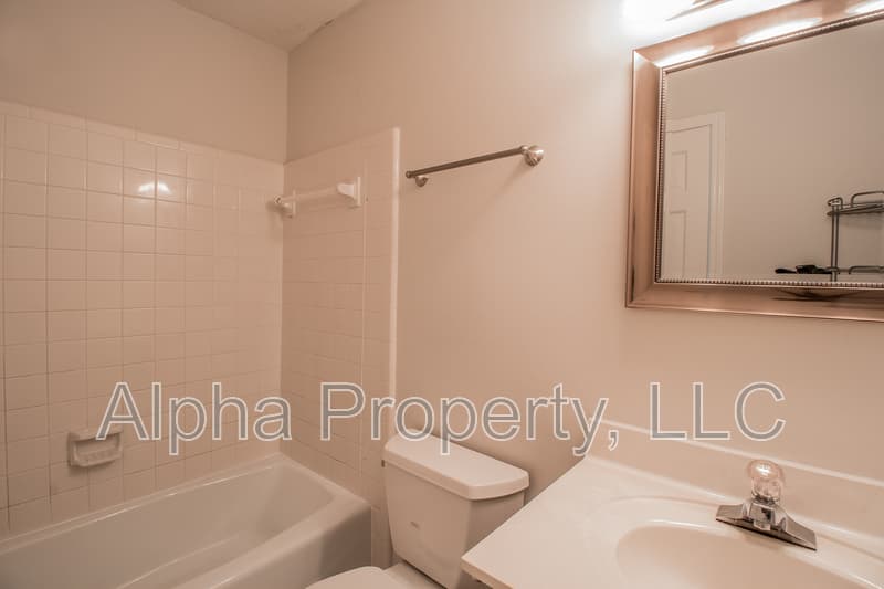 Greer House: 102 Ticonderoga Drive