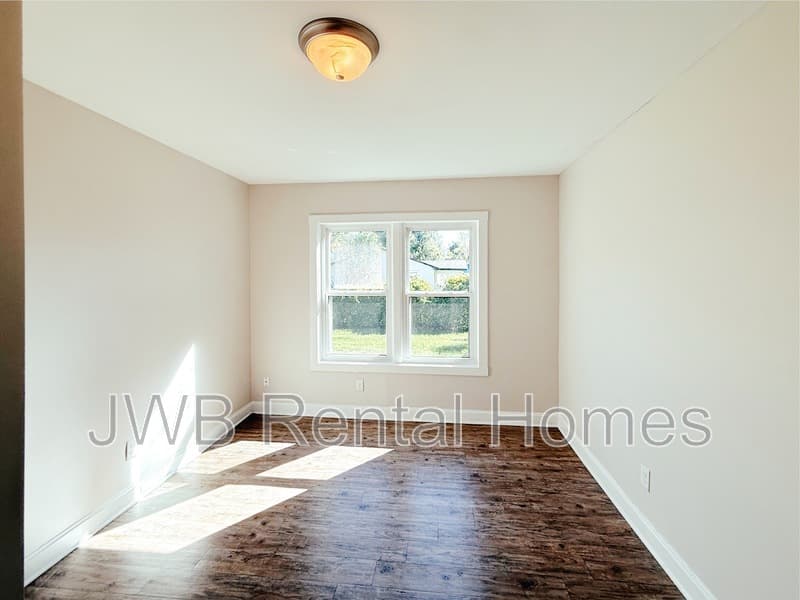 Jacksonville House: 3048 Dignan St