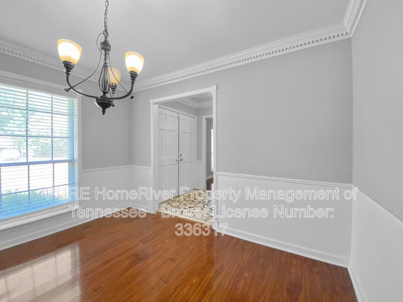 Bartlett House: 3106 Yates St