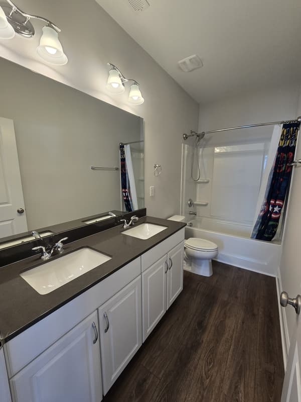 Knightdale House: 421 Hawkeye Drive