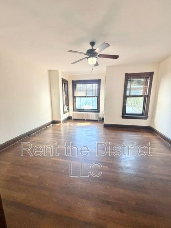 Washington Townhome: 413 T Street NW