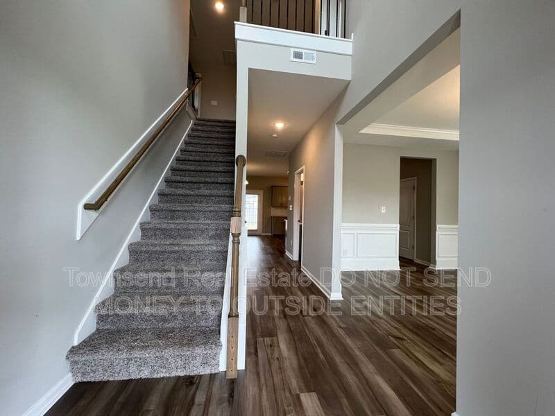 Raeford House: 114 Prescott St