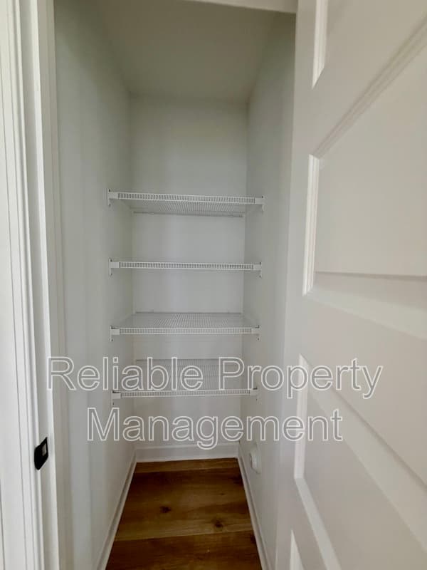 Pine Level Townhome: 426 W Main St