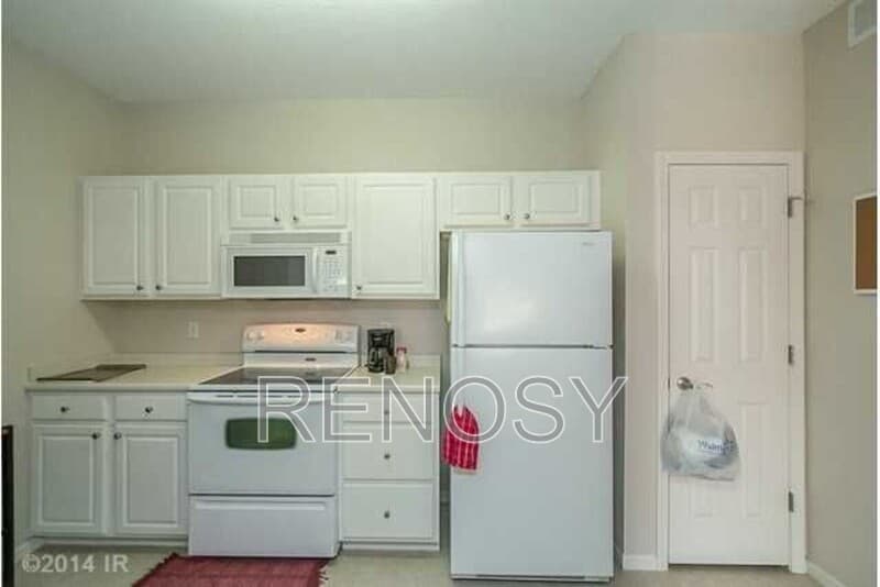 West Des Moines House: 6255 Beechtree Dr
