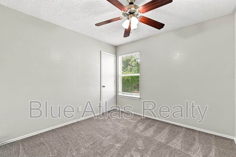White Settlement Condo: 8133 Foxfire Lane - B