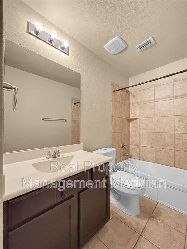 Fort Worth House: 12312 Walden wood Dr