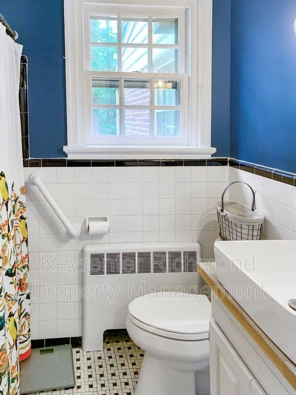 Richmond House: 4221 Pawnee Rd