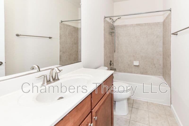 Ashburn House: 21026 Potomac Trail Cir