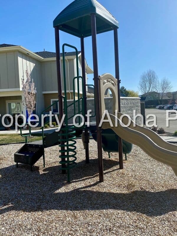 Boise House: 3582 E. Grand Forest Dr.