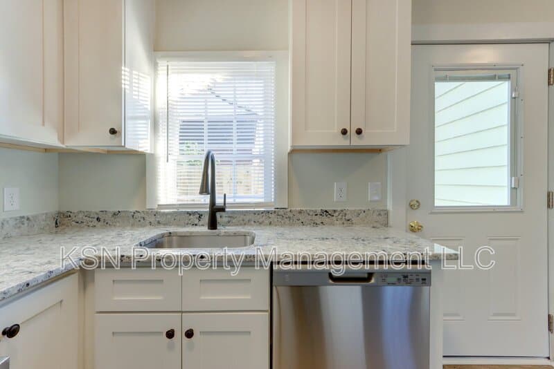 Savannah Condo: 543 East Harris Street