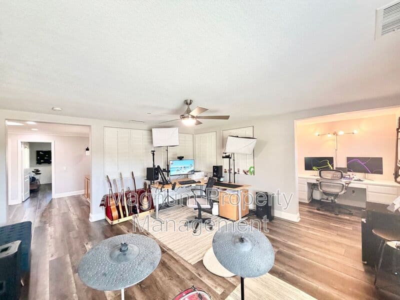 Murrieta House: 23557 Wickham Ln