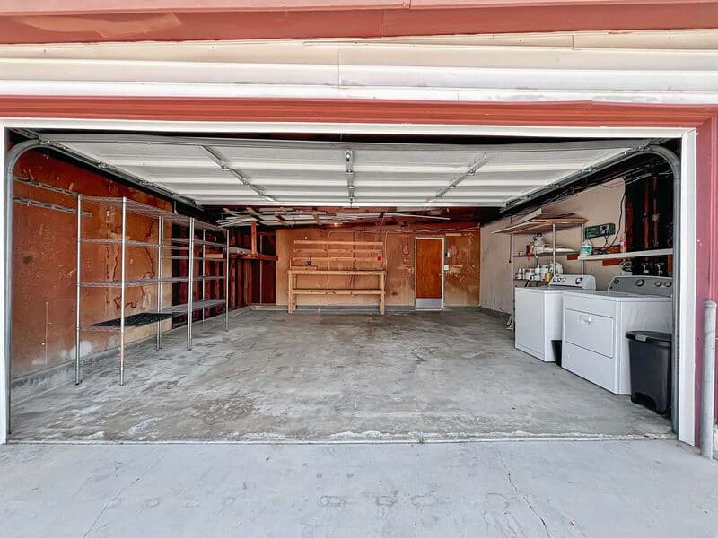 San Diego House: 3477 Aveley Place