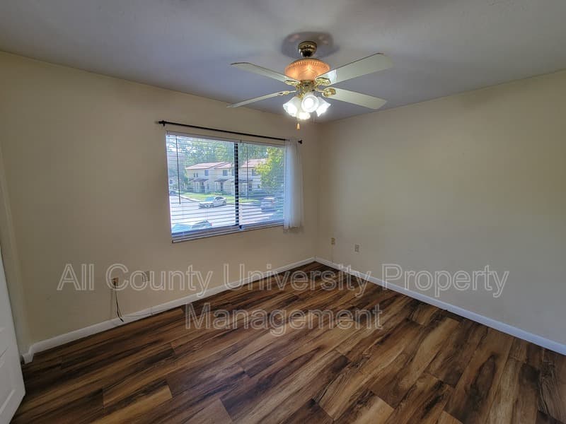 Gainesville Condo: 2735 SW 35th PL