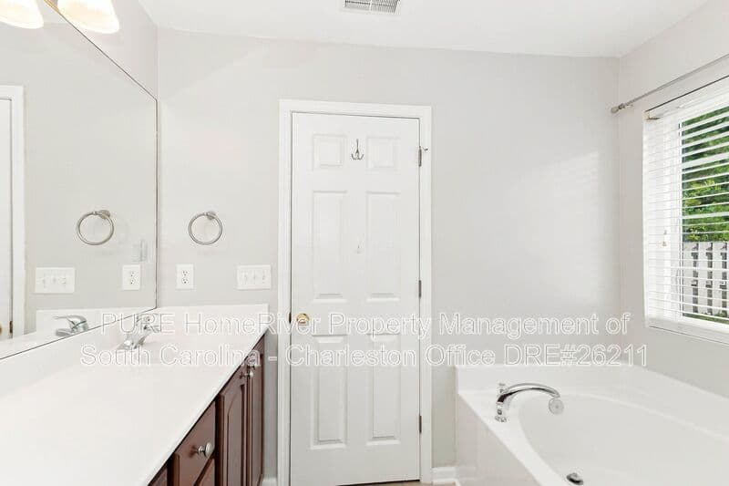 Charleston House: 1322 Palm Cove Drive