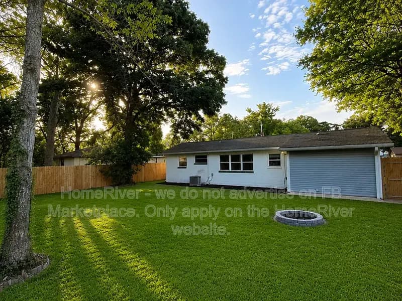 Pensacola House: 705 Vendee Ln