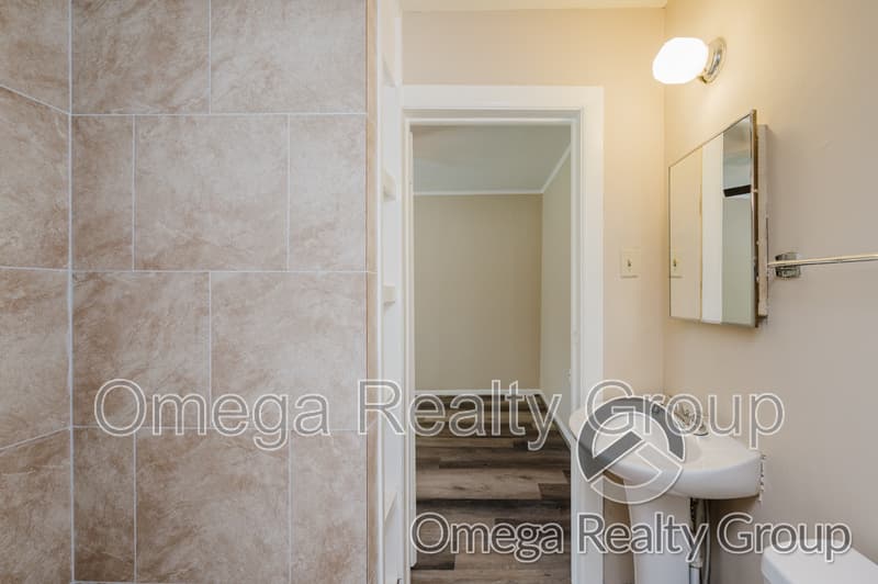 Mount Olive House: 2575 Mount Olive Rd