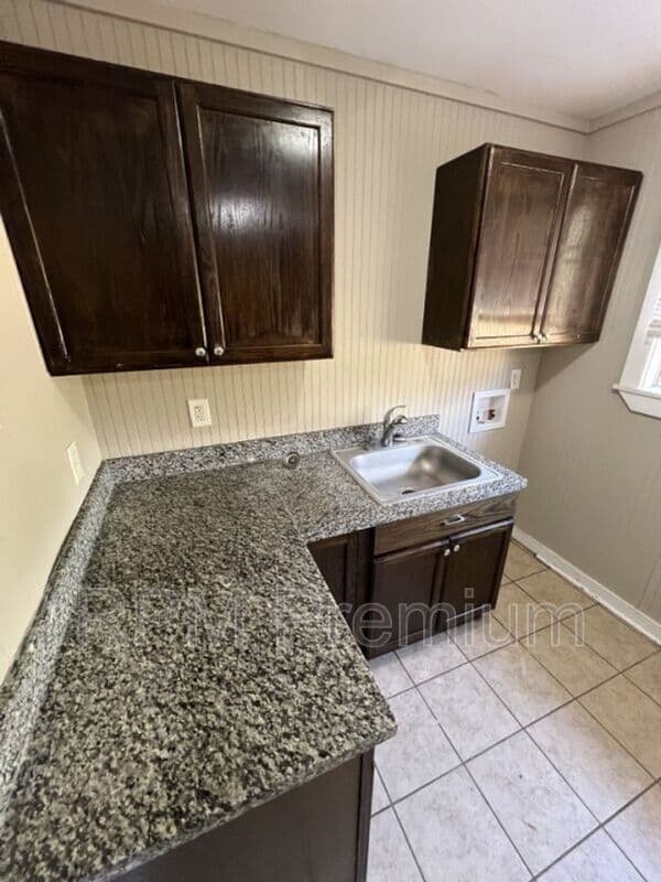 Baton Rouge House: 5863 Denova St