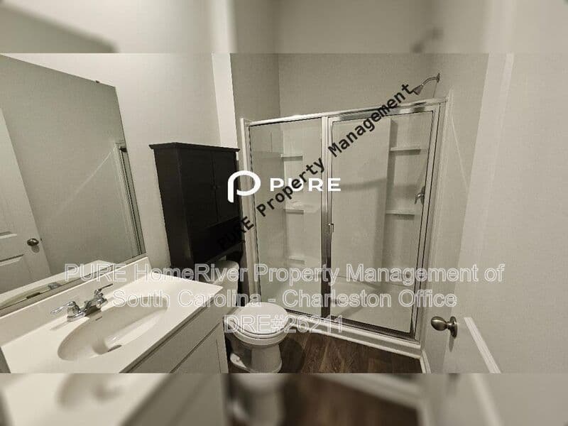 Summerville House: 108 Sweet Cherry Ln