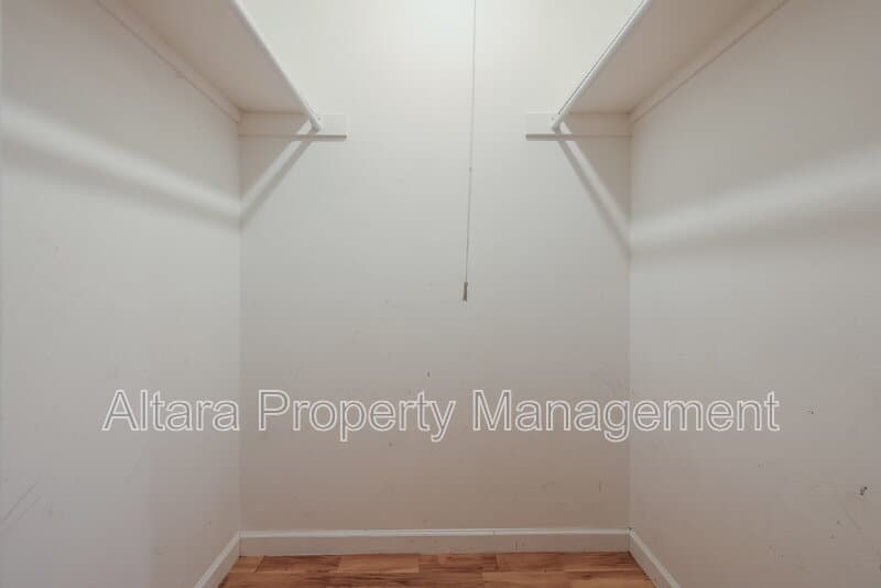 Denver Condo: 2880 S Locust St