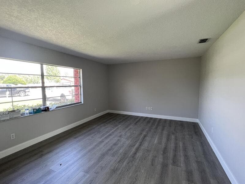 Orlando House: 1313 Summer Breeze Road