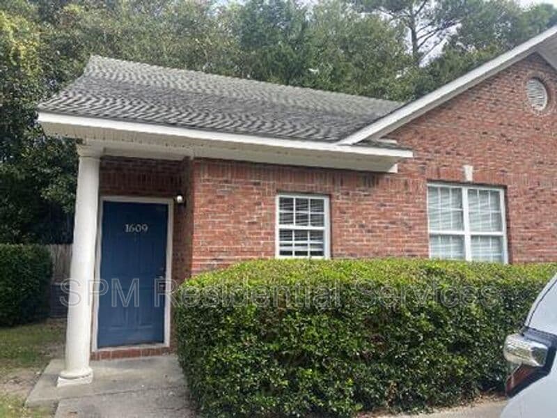 Wilmington House: 1621 Wellspring Way
