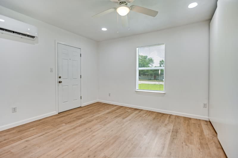 Arlington Condo: 905 West Abram Street - 2