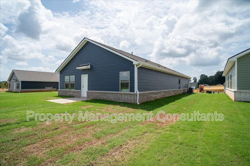 Athens House: 22845 Dashwood Lane