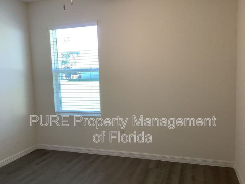 Ocala House: 4950 NE 15th Place