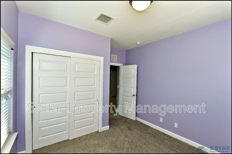 El Paso House: 14972 Louis Baudoin !!
