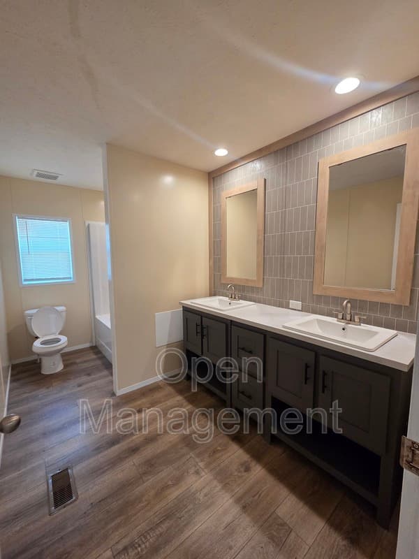 San Angelo House: 4403 Kalamath