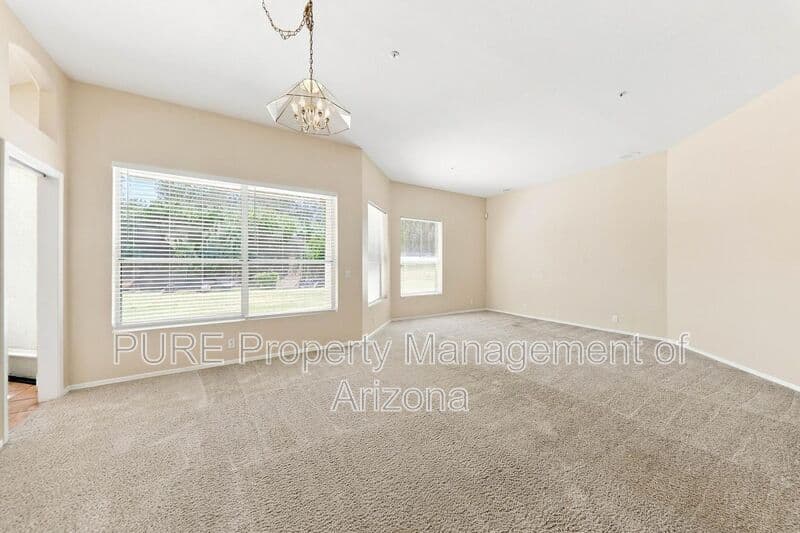 Phoenix House: 1619 E Kathleen Rd