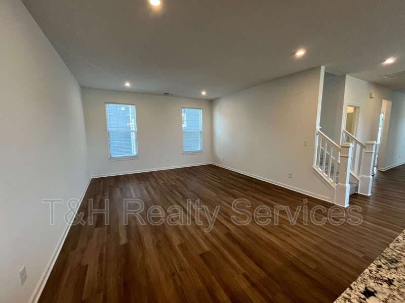 Plainfield House: 9275 Loyola Way