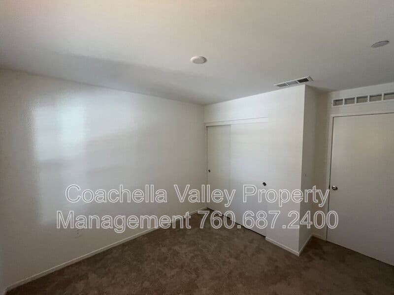 Indio House: 79225 Valor Ln