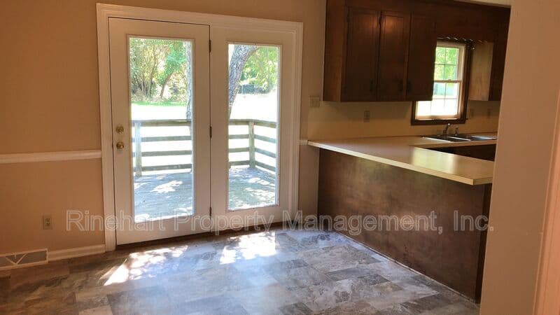 Rock Hill House: 2260 Terrell Place
