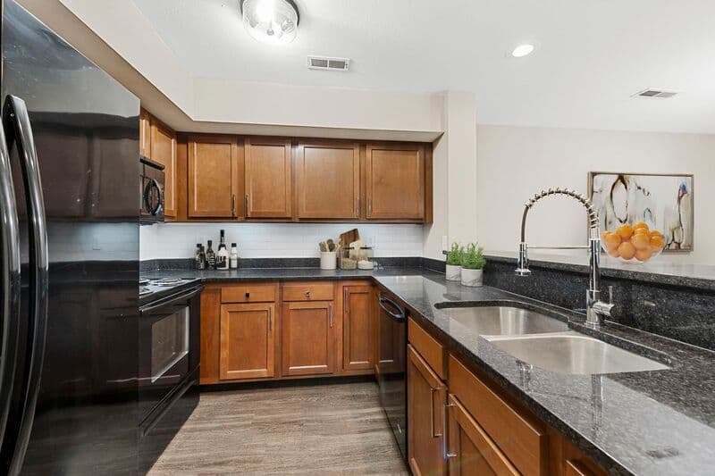 Edwardsville Condo: 1040 University Dr