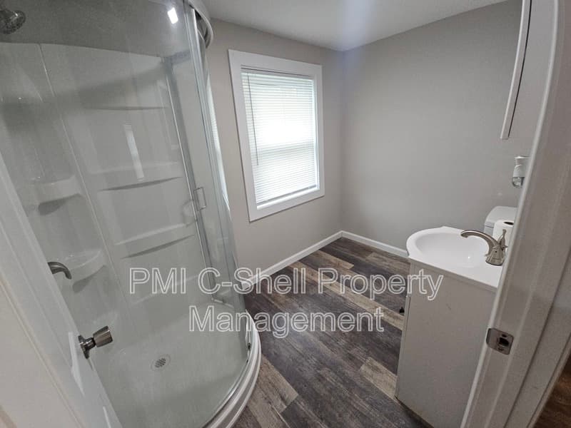 Pensacola House: 3258 Peagler Plaza Rd