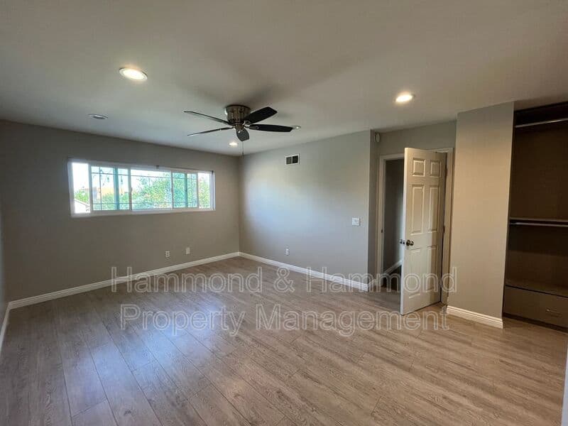 Granada Hills House: 10436 Amestoy Ave.