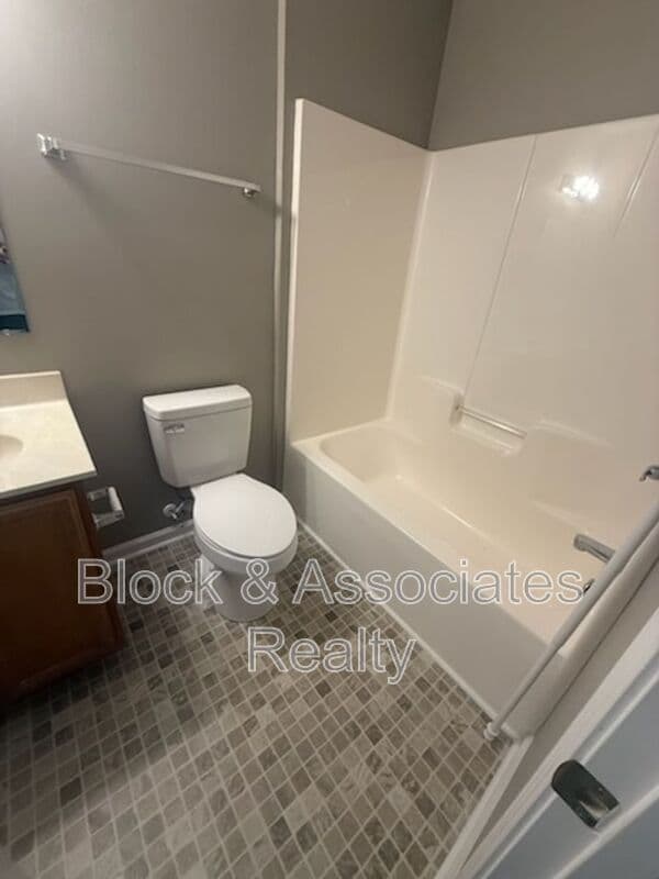 Randleman House: 4121 Bentley Dr