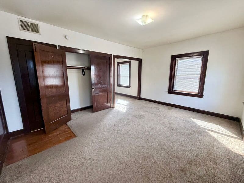 Independence House: 625 West Maple Avenue