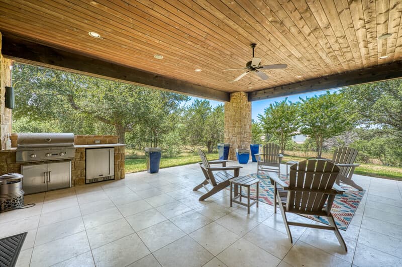 Horseshoe Bay House: 130 Christine Circle