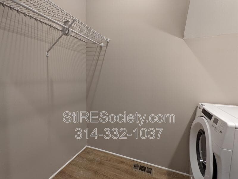 St. Louis Condo: 2206 Blendon Pl.