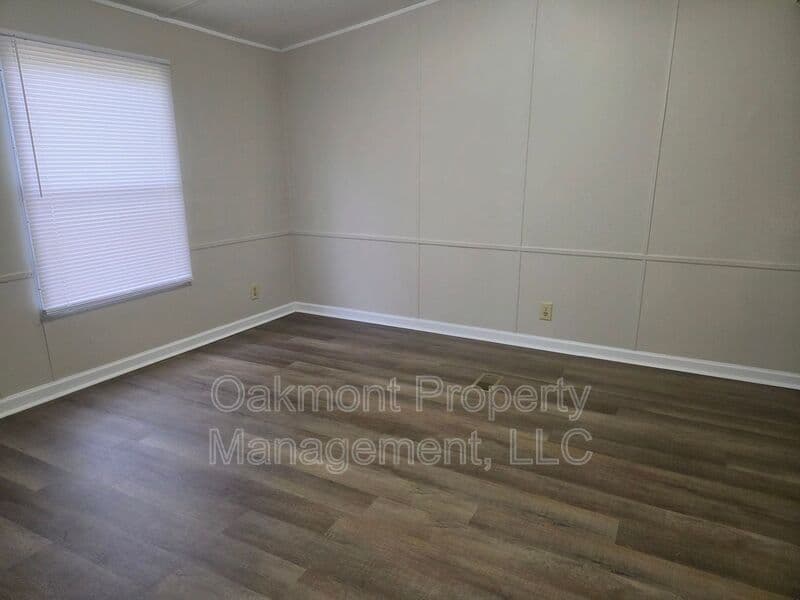 Fayetteville House: 134 Joy Drive