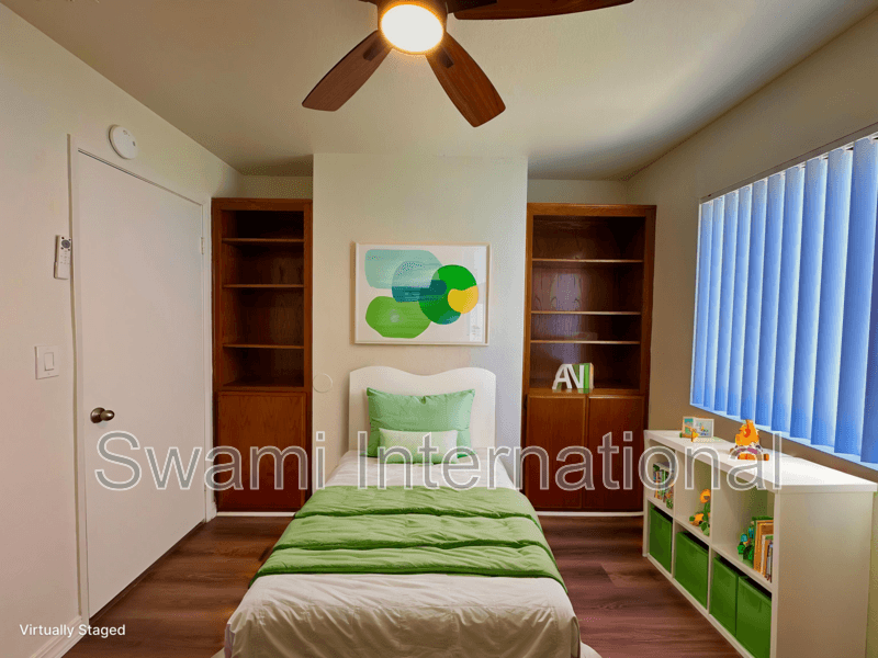 Hawthorne Condo: 14323 Cerise Avenue