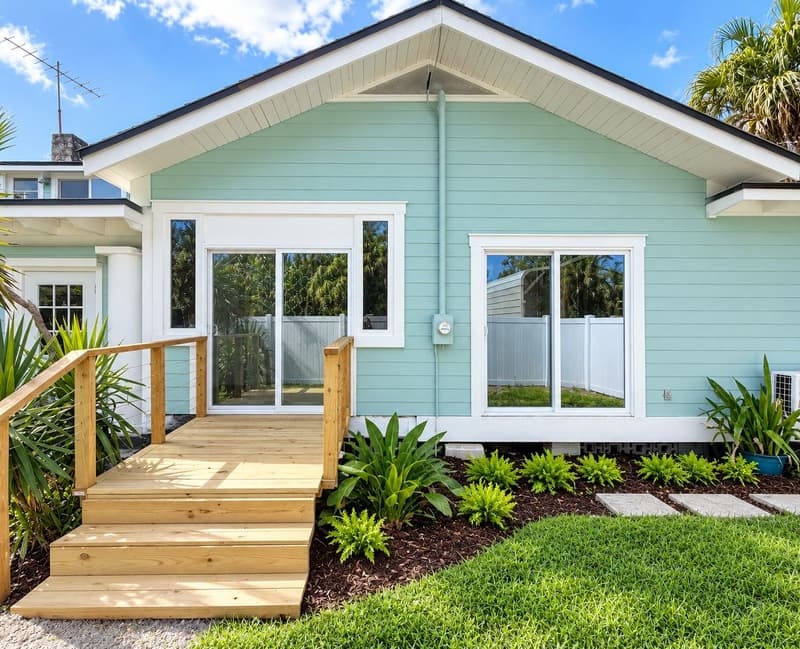 Bradenton House: 1812 12th Avenue West