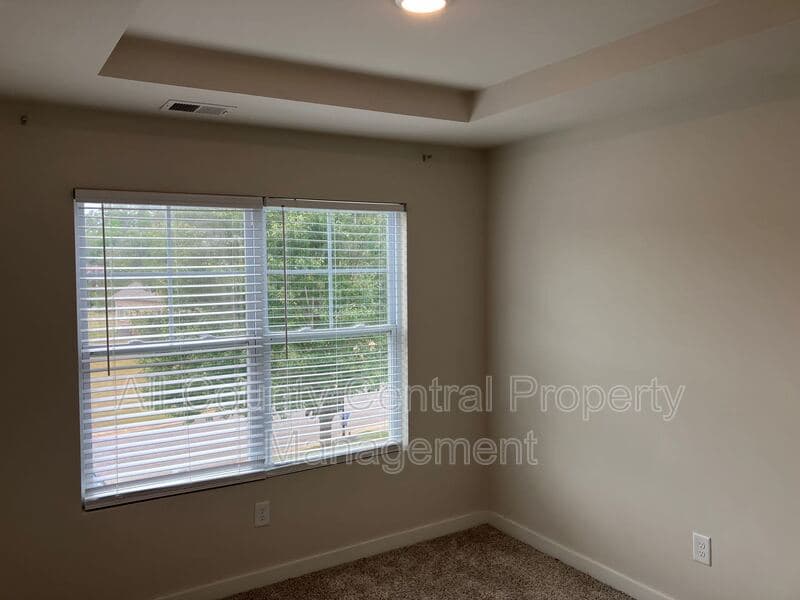 Mc Calla House: 8209 Owen Park Dr