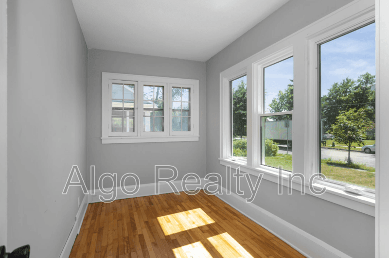 Minneapolis Condo: 3449 Snelling Avenue - Unit 3451